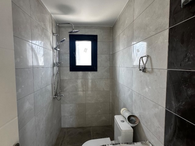 Girne Merkez; Savoy Otel Civarı; Dağ Deniz Manzaralı 2+1 Penthouse