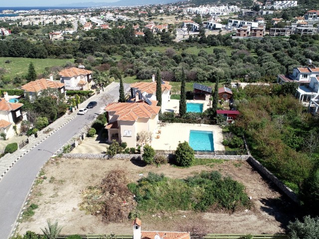 Kyrenia Yesiltepe; Grundstück für Villa mit Blick auf die Berge und das Meer