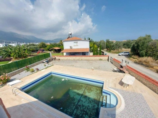 Kyrenia Ozanköy; Near Cratos Hotel, 1000 m2 Plot, 4 Bedrooms, Corner Villa with Pool