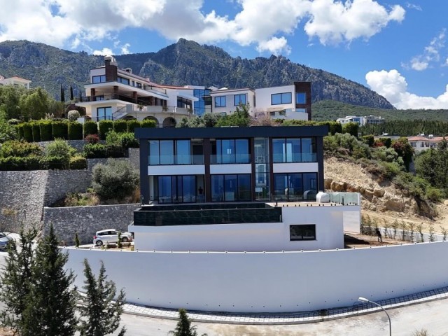 Girne Edremit; Muhteşem Manzaralı, 5 Odalı, Ultra Lux Villa. Haziran Teslim!