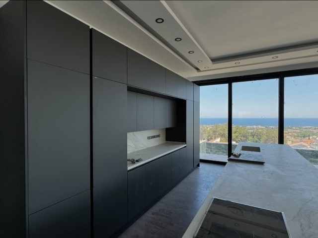 Kyrenia Edremit; 5-Zimmer-Ultra-Lux-Villa mit herrlicher Aussicht