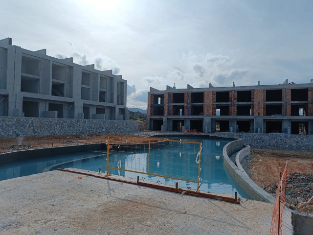 Kyrenia Esentepe; Eck-Penthouse mit Meerblick auf einem Grundstück mit Gemeinschaftspool. Lieferung nach 2 Monaten!