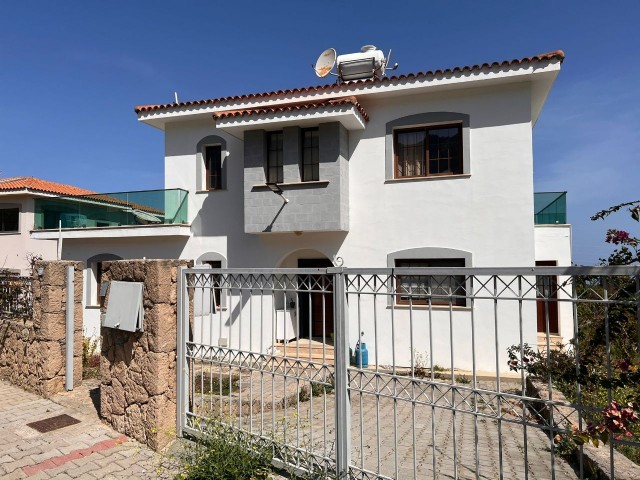 Kyrenia Çatalköy; In der Nähe des Oscar Hotels, möblierte Villa mit Meerblick