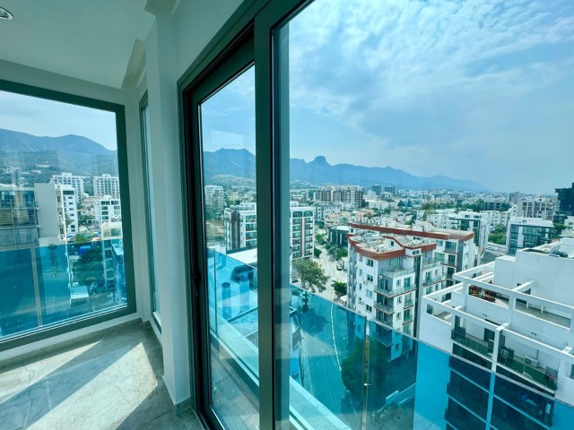 Kyrenia Center; Penthouse mit herrlicher Aussicht und Pool