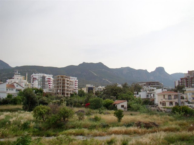 SEMI-FURNISHED 2 + 1 APARTMENT FOR SALE IN THE CENTER OF KYRENIA ** 