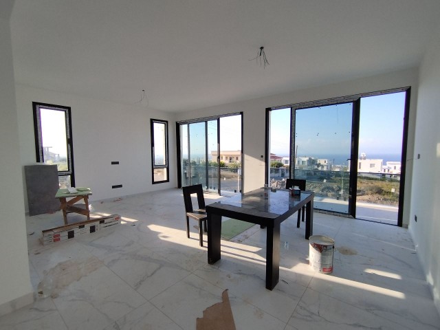 Kyrenia Catalkoy 4 + 1 Pool Villa with Sea View for Sale ** 