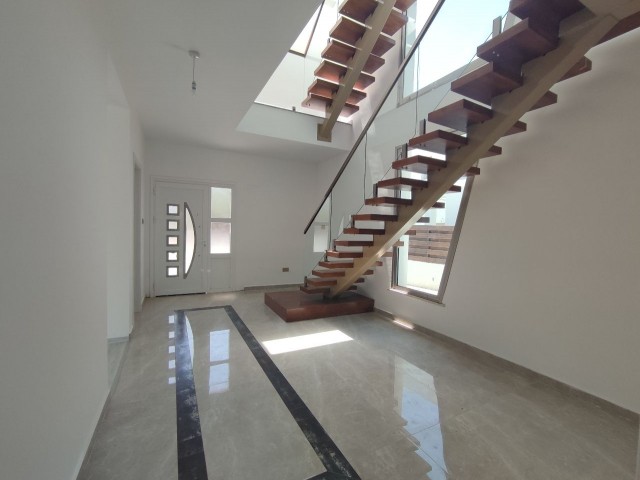 Exklusive Design Ultra Luxus Villa Zum Verkauf In Kyrenia Ozanköy ** 