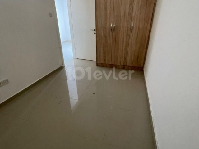 Girne Zeytinlik 140m2 Geniş Satılık 3+2 Evler