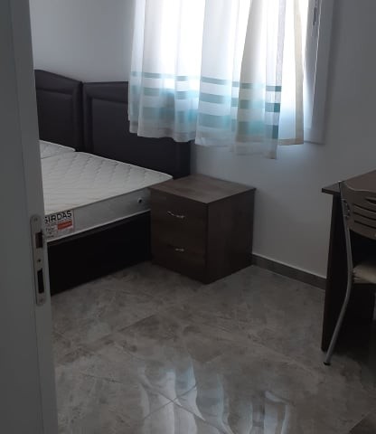 Hamitköy'de duraklara yakın cadde üzeri merkezi konumda kiralık daire