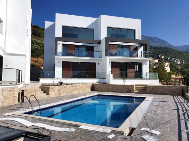 Flat For Sale in Alsancak, Kyrenia