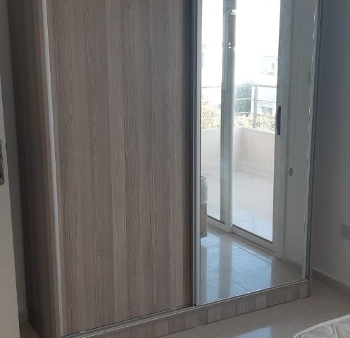 Hamitköy'de duraklara ve markete 2 dk mesafede bakımlı kiralık 3+1 daire 