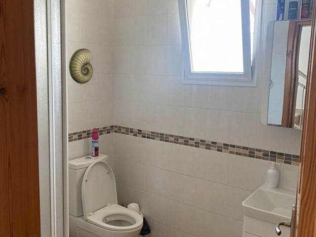 Geniş bakımlı 4 Yatak Odalı Villa ** 