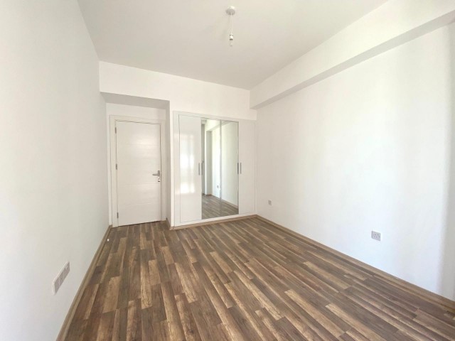 2 + 1 Apartment with elevator, Turkish cob on a secure site in Hamitkoy. ** 