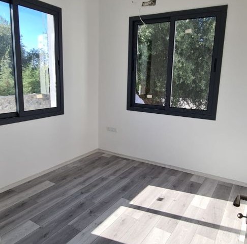 Sadece satılık 3 yataklı villa tamamlandı, harika bir konum! ** 