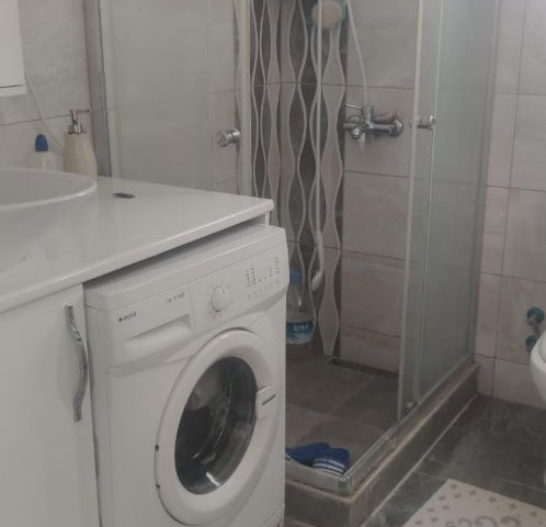 In Gönyeli, 90m2 apartment on the mezzanine floor, well maintained, VAT and transformer paid. 