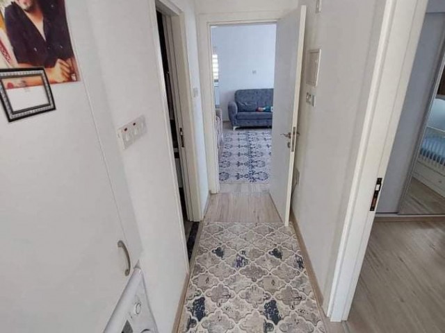 Very clean 2+1 apartment with Turkish cob in K. Kaymakli. 