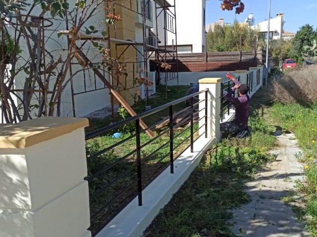 DUBLEX 3 + 1 VILLA MIT GARTEN IN HAMİTKOY