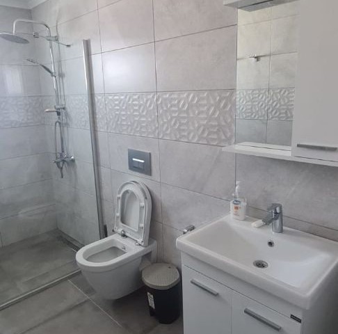 LEFKOŞA GÖNYELİDE MERKEZİ KONUMDA  2+1 FULL EŞYALI KDV VE TRAFOSU ÖDENMİŞ SATILIK LÜKS PENTHOUSE