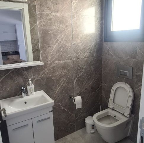 LEFKOŞA GÖNYELİDE MERKEZİ KONUMDA  2+1 FULL EŞYALI KDV VE TRAFOSU ÖDENMİŞ SATILIK LÜKS PENTHOUSE