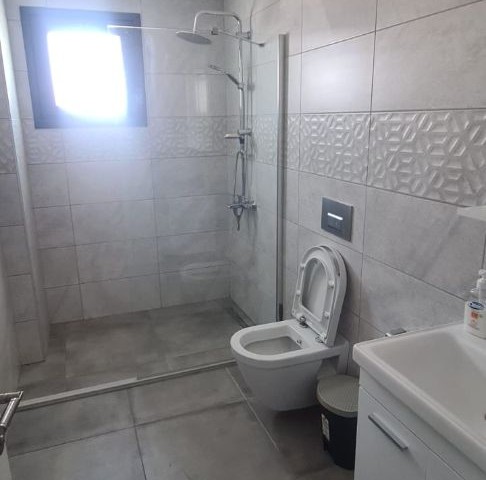 LEFKOŞA GÖNYELİDE MERKEZİ KONUMDA  2+1 FULL EŞYALI KDV VE TRAFOSU ÖDENMİŞ SATILIK LÜKS PENTHOUSE