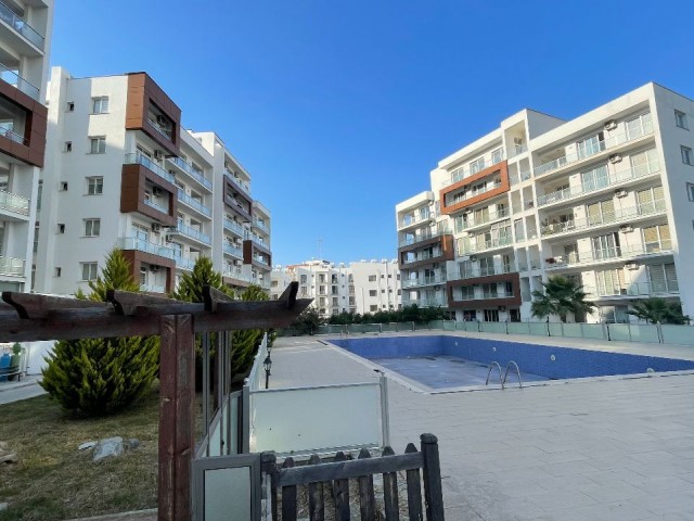 2+1 FLATS FOR SALE WITH COMMON POOL IN LEFKE / GEMİKONAĞI CENTER, FOR LIVING AND INVESTMENT