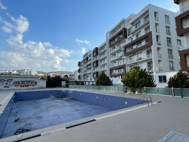 2+1 FLATS FOR SALE WITH COMMON POOL IN LEFKE / GEMİKONAĞI CENTER, FOR LIVING AND INVESTMENT