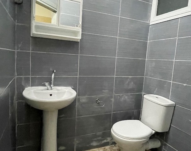 1 1 + 0 FOR ONE PERSON APARTMENTS FOR RENT FOR STUDENTS WITHOUT BALCONY, WITHIN WALKING DISTANCE TO EUROPEAN UNIVERSITY OF LEFKA