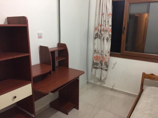 130m2 flat with 3+1 Turkish title in Gönyeli.