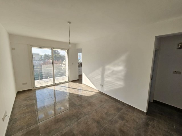 1st floor, brand new 2+1 flat with elevator in Kızılbaş center. (VAT, transformer paid)