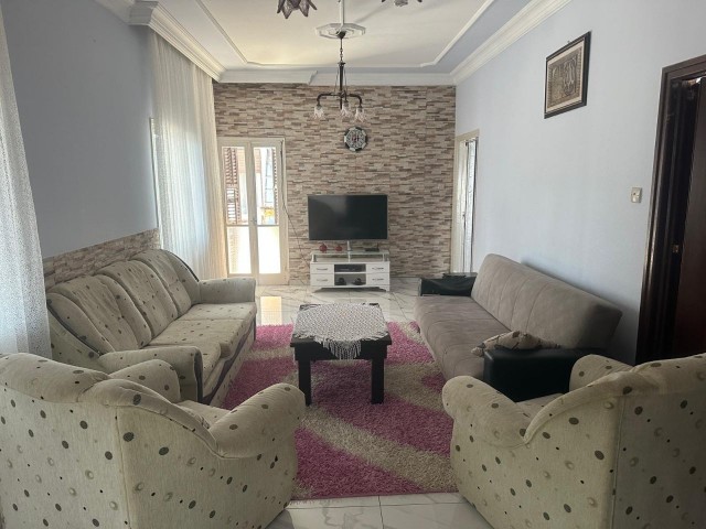 3+1 duplex house for sale in Guzelyurt center