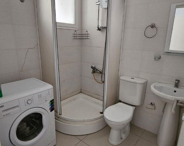 Flat for rent in Taşkınköy, a metropolitan area close to industry