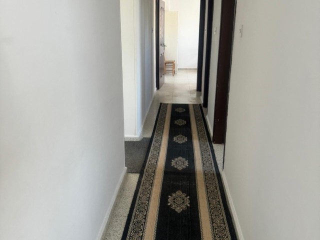 3+1 FLAT FOR RENT TO STUDENT NEXT TO THE BUS STOP IN LEFKE