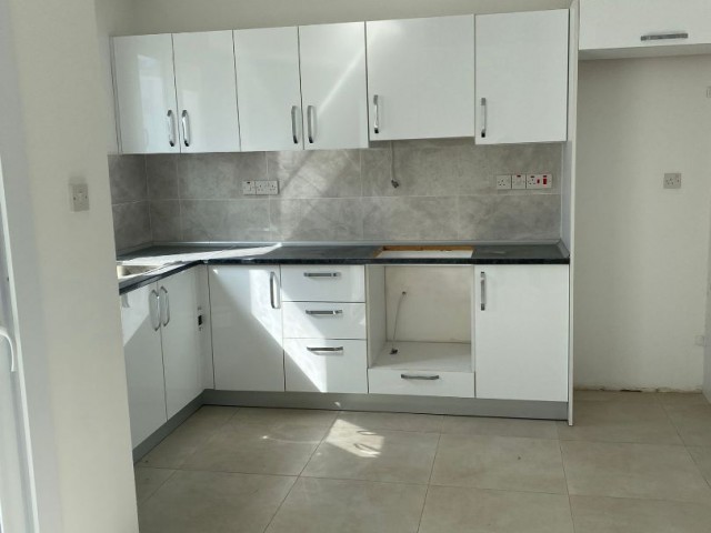 3+1 unfurnished flat for rent in Gönyeli-Boğaz