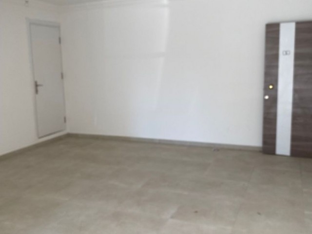 3+1 unfurnished flat for rent in Gönyeli-Boğaz