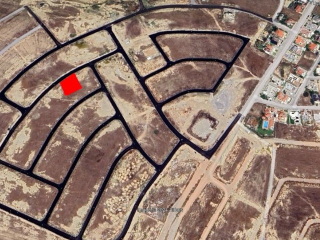 Land for sale in the newly opened area in Metehan.