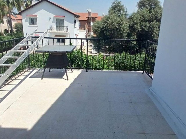 4+1 villa with large garden and private pool, close to the main road in Kyrenia Ozanköy.