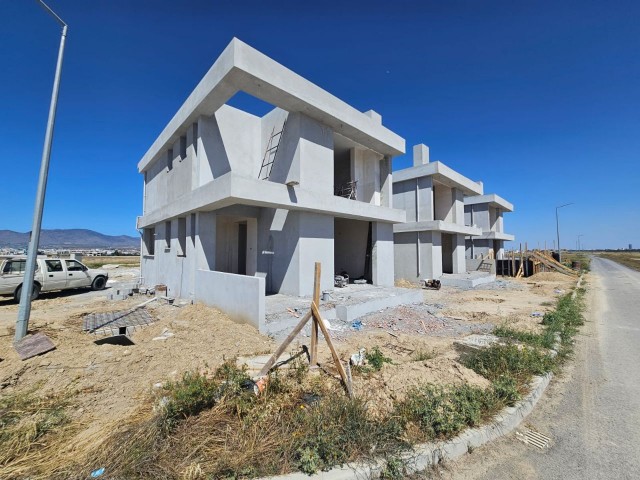 3+1 luxury villas in a high location in Batıkent.