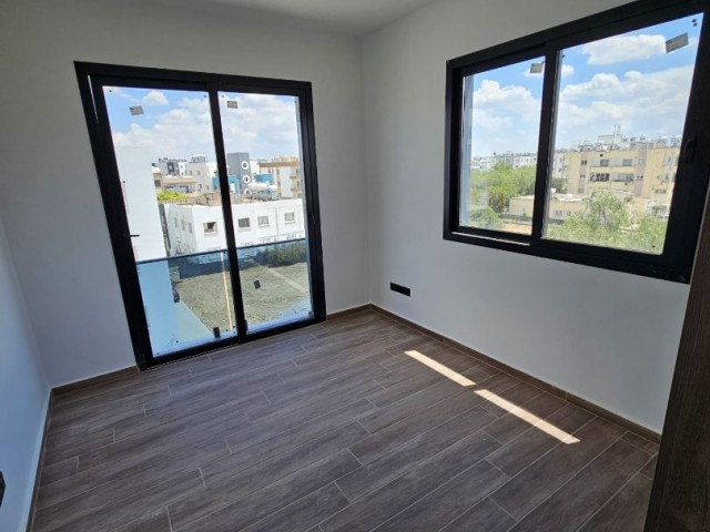 2+1 luxury penthouse apartment with Turkish style in the center of Gönyeli.