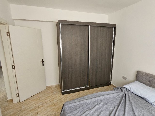 Сдается полностью меблированная квартира 2+1 в центре Кирении.