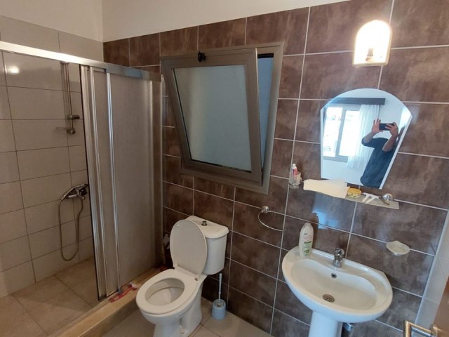 Aşağı Kyrenia 3 + 1 en suite apartment ** 