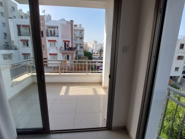 Aşağı Kyrenia 3 + 1 en suite apartment ** 