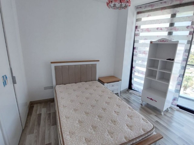 GİRNE MERKEZDE 3+1 FULL EŞYALI TÜRK KOÇANLI SATILIK DAİRE 