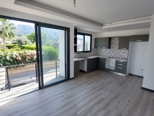 2 + 1 APARTMENT FOR SALE IN KYRENIA OZANKOY ** 