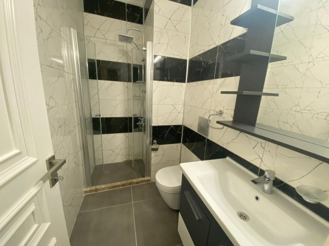 2+1 OPPORTUNITY FLAT FOR SALE IN KYRENIA CENTER