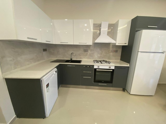 2+1 OPPORTUNITY FLAT FOR SALE IN KYRENIA CENTER