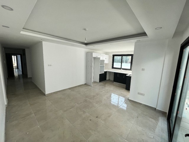 3 + 1 BRAND NEW APARTMENT IN GİRNE ALSANCAKTA