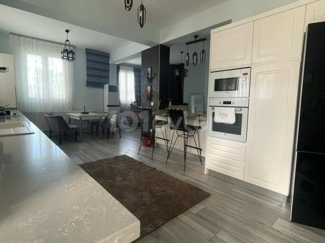 5+2 FREISTEHENDE VILLA MIT MEERBLICK ZUR MIETE IN GİRNE ALSANCAK