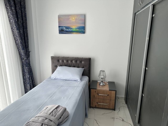 GİRNE ESENTEPE BÖLGESİNDE KAMPANYA FİYATI İLE SATILIK FULL EŞYALI DENİZ MANZARALI 2+1 PENTHOUSE DAİRELER