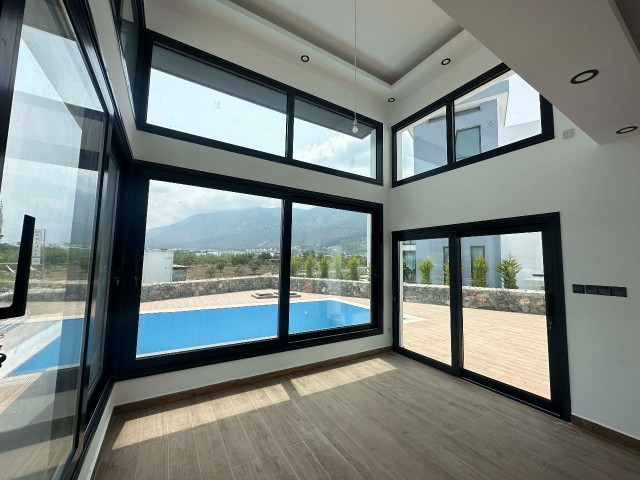 3+1 VILLA WITH PRIVATE POOL FOR SALE IN KYRENIA KARŞIYAKA