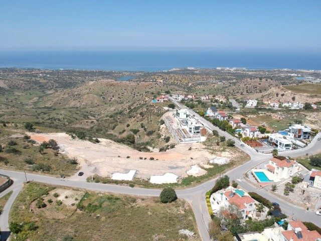 ULTRA-LUXUSVILLA MIT PRIVATEM POOL IN DER PROJEKTPHASE IN GIRNE ARAPKÖY